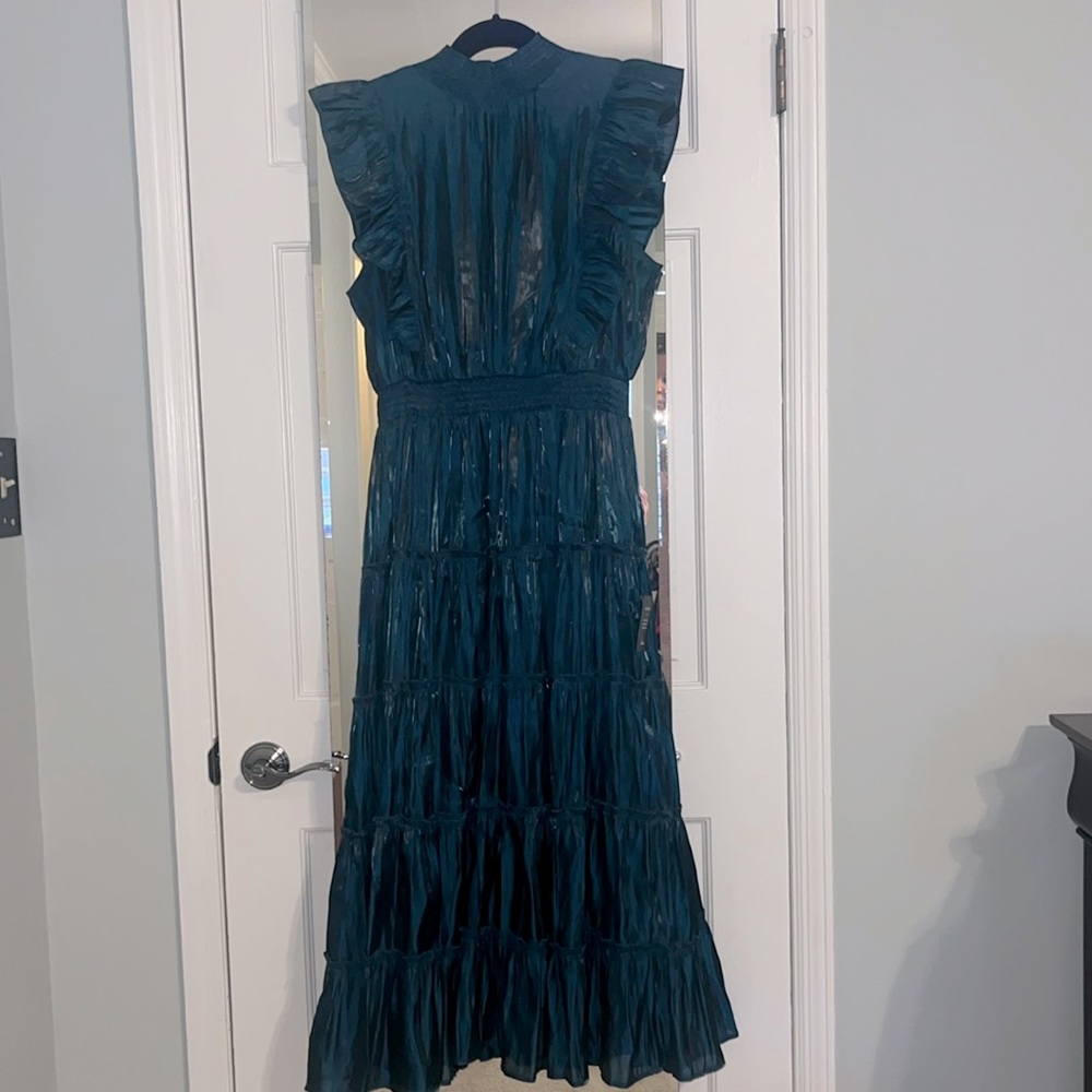 Lulus gown